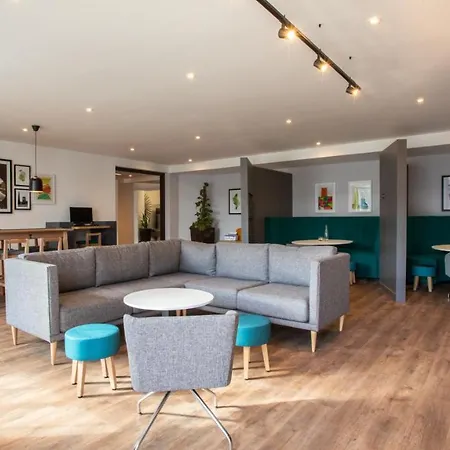 ホリデイ・イン ダーリントン A1 スコッチ コーナー 4* スコッチ・コーナー