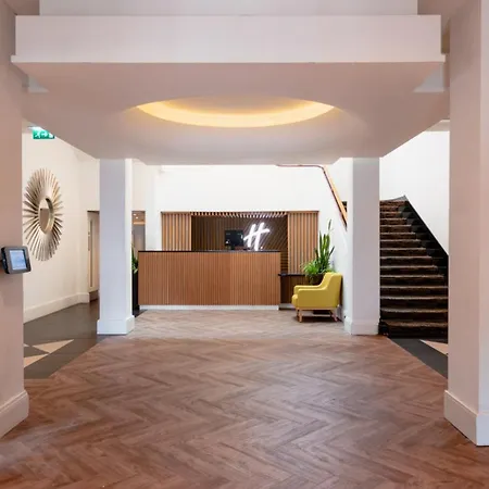 ホテル ホリデイ・イン ダーリントン A1 スコッチ コーナー スコッチ・コーナー